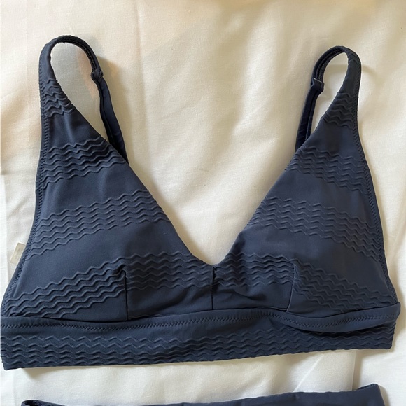 Aerie high waisted bathing suit - Picture 2 of 6